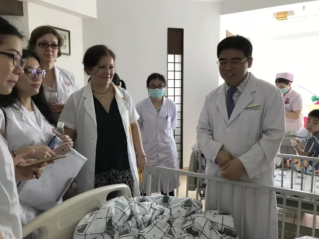 省中医人丨100余位家长联名感谢信，带您走近儿科黄清明主任