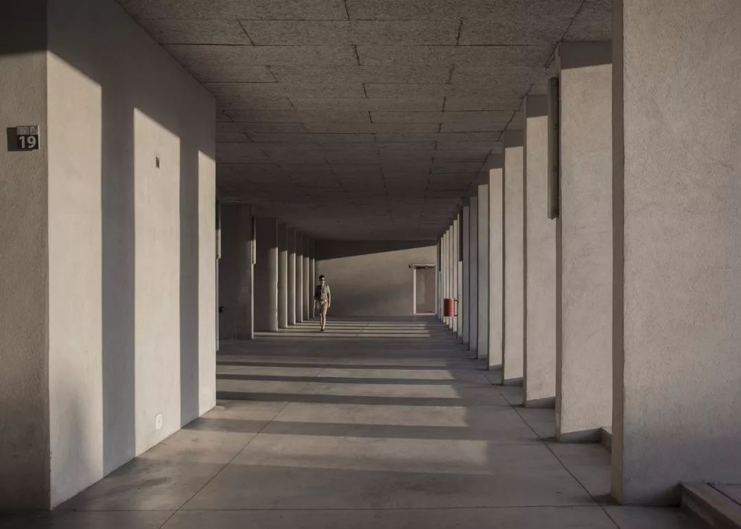 解压！美哭的对称建筑，瞬间治愈强迫症患者