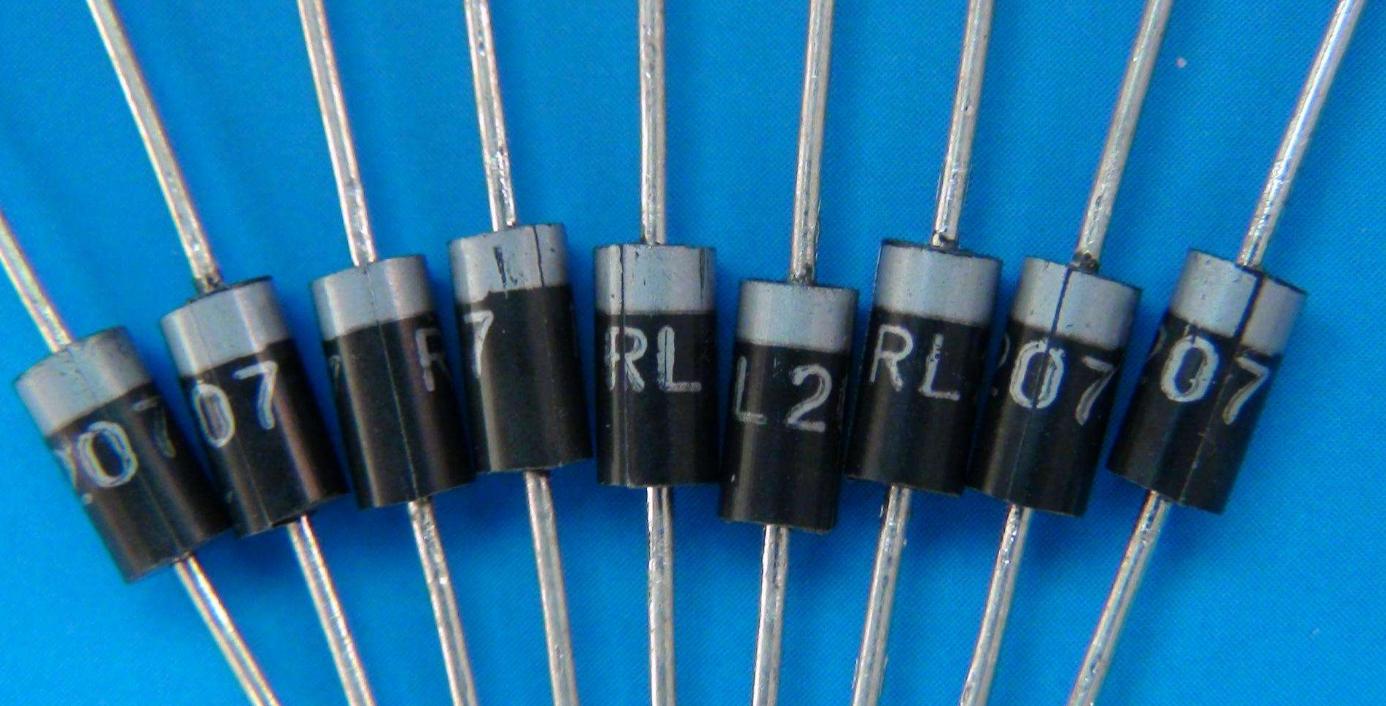 4个二极管桥式整流电路原理,二极管半波整流电路参数推导过程