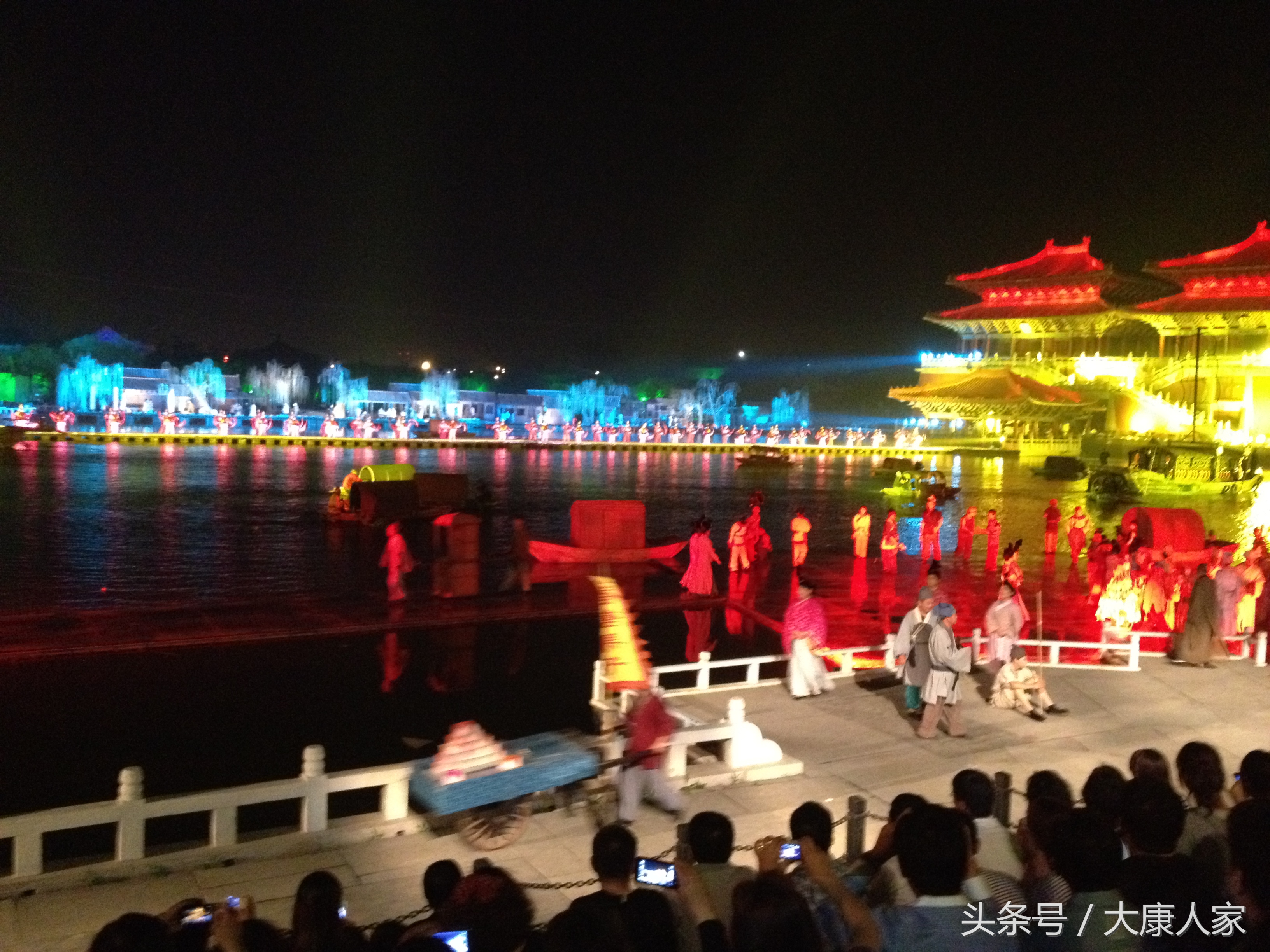 “情人”逢节“情味”浓，人人都有深情在