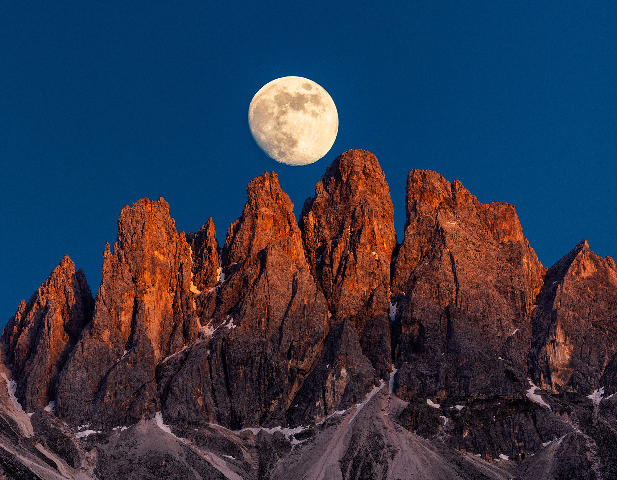 单反相机和手机摄影有什么区别,摄影初学者适合买什么单反相机