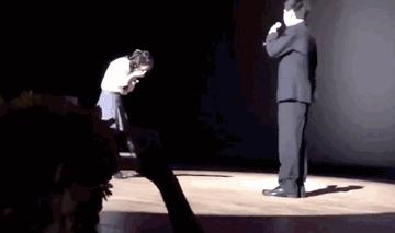 当你说出这句话时你已经错了,当你说出这句话人人都替你害臊