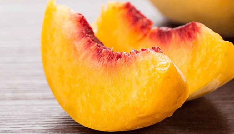 脆甜多汁的黄桃马上进入采摘季,锦绣黄桃罐头