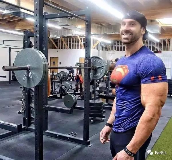 胸肌训练怎么感觉不明显,胸肌无器材最快的锻炼方法