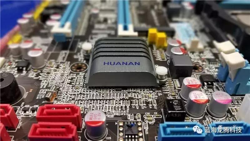 华南x79主板能装i7cpu吗,华南金牌主板x79