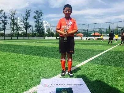 陕师大奥园参加“一带一路”杯全国青少年足球邀请赛再获佳绩