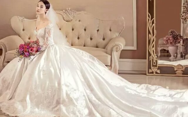 心理学婚姻感情,心理测试结婚穿什么婚纱带答案