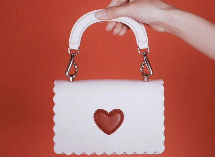 各大品牌的七夕限定包包,各大牌七夕限定款包