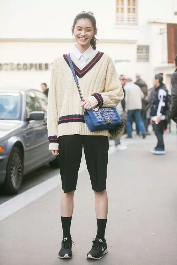 到公司上班可以穿短裤吗 (短裤怎么穿出高级范儿)