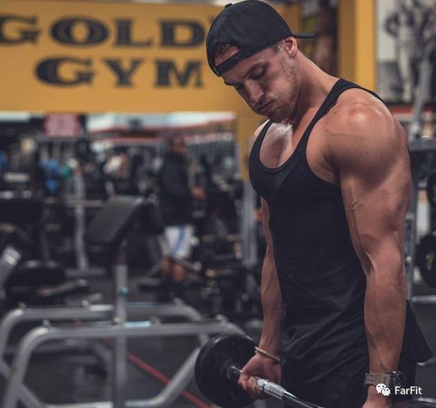 让手臂肌肉更饱满的动作,让手臂变粗练三头