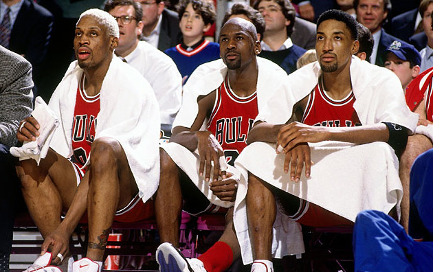 盘点乔丹生涯五次夺冠传奇故事,乔丹夺冠靠队友