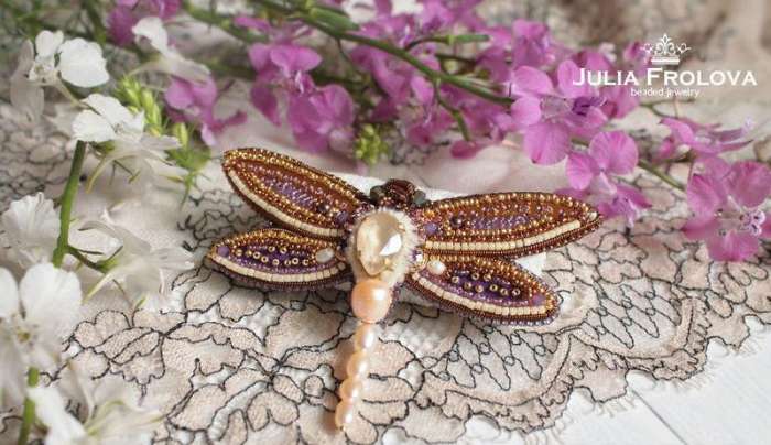 1分钟爱上的昆虫胸针 俄罗斯妹纸用了多少好材料？