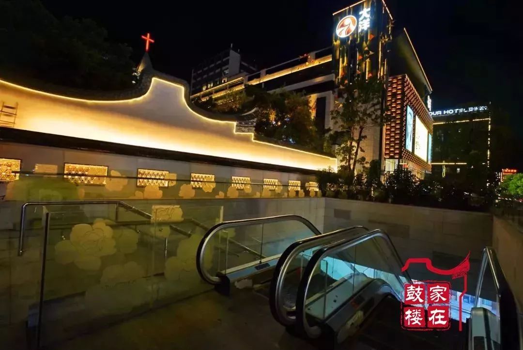 美炸!新南街亮相!地下商业街今天开业!很多网红店都来了