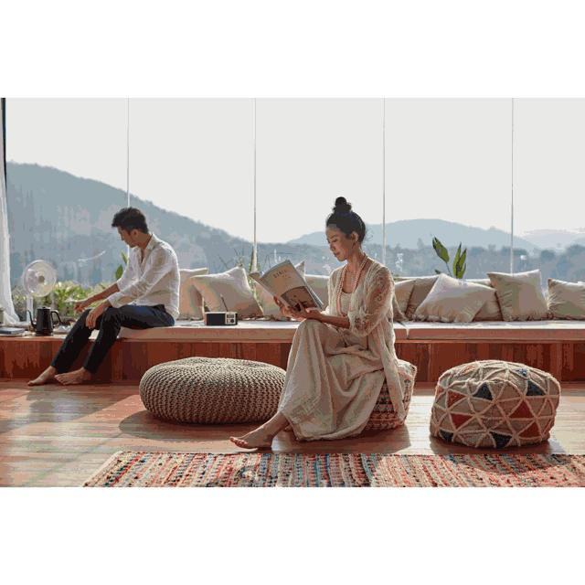 7个闺蜜在稻田里爆改了个“玻璃盒子”，只为兑现养老之约，却意外走红