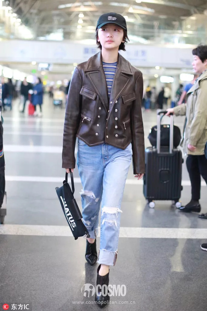 一款给杨幂穿火的包包,杨幂同款牛仔lv包