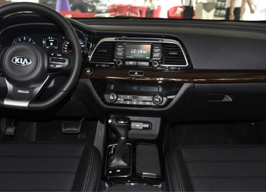 起亚k42017款1.8油耗,起亚全新k4会国产吗