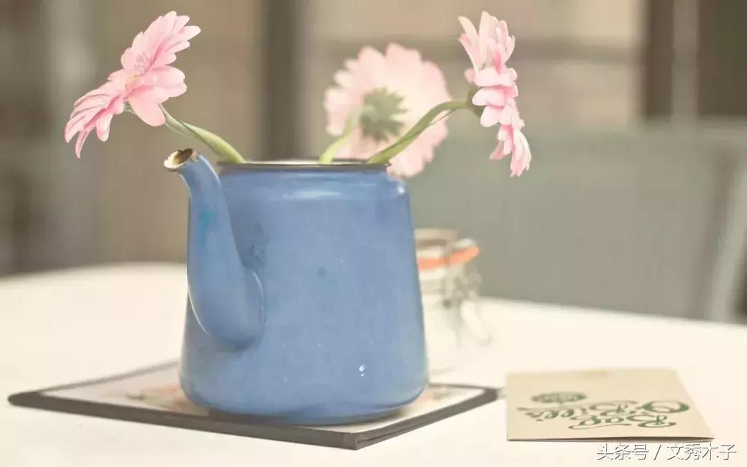 把老婆当作情人一样相处下一句,对待自己的老婆要像对待情人一样