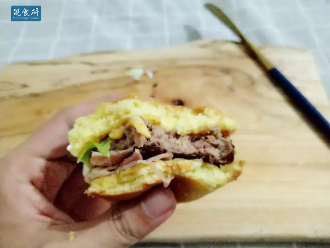 第一次吃超大汉堡王,汉堡王双层芝士牛堡测评