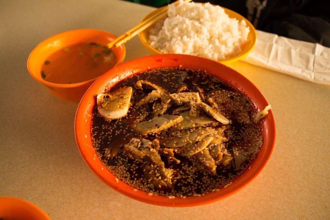 比二本线高一点的学校,比二本线多1分的本科能被录取吗