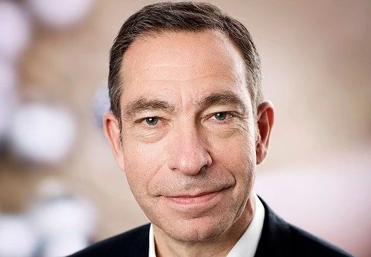 Pandora｜串珠生意难做啊！CEO：溜了溜了……