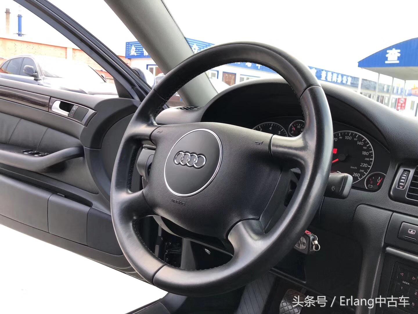 新老款奥迪a6c5,他风华绝代