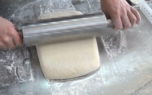 油条膨松剂做法和配方的全过程,河南油条做法和配方的全过程