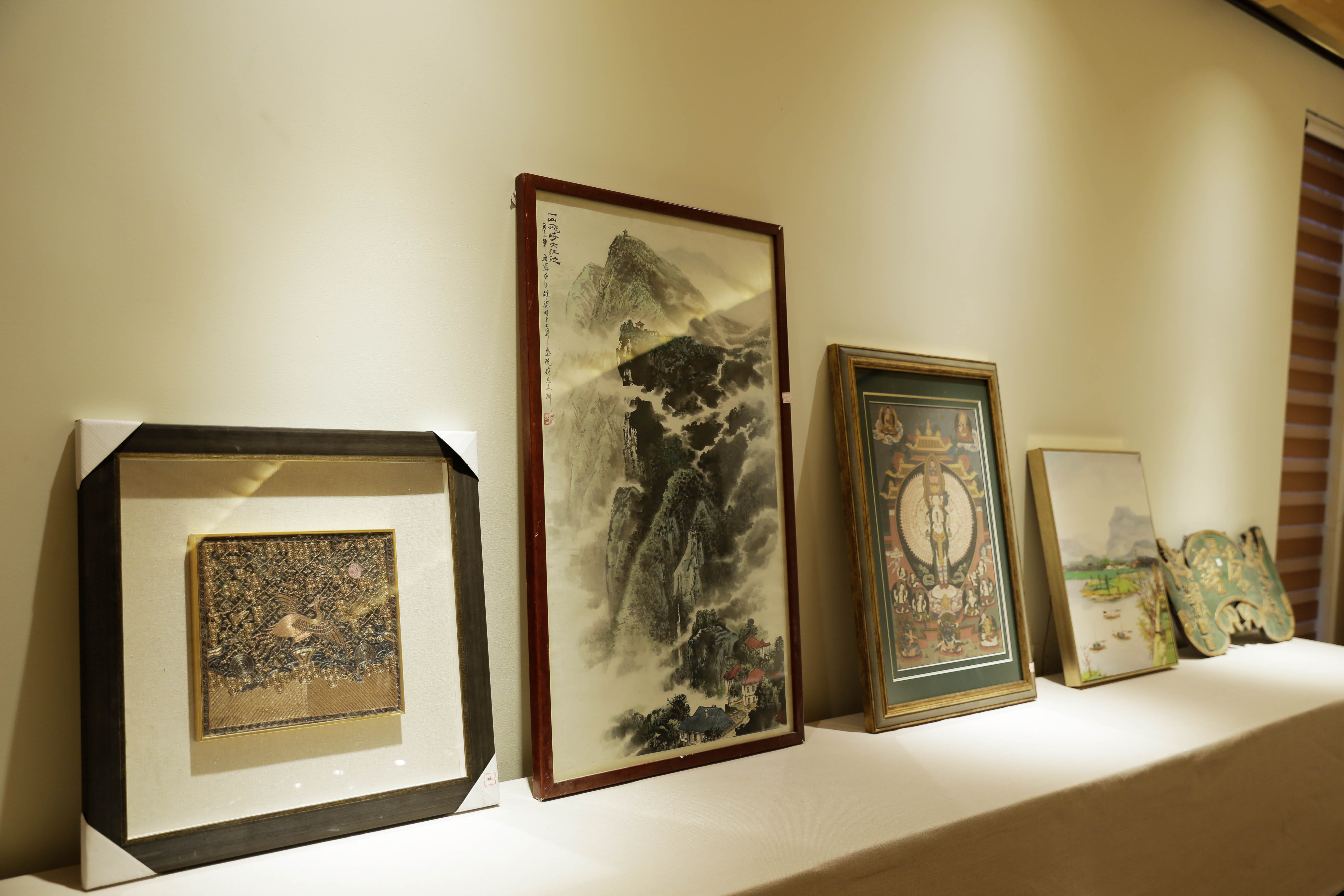 当代年轻人品茶抚琴焚香听雨对弈,青年茶生活