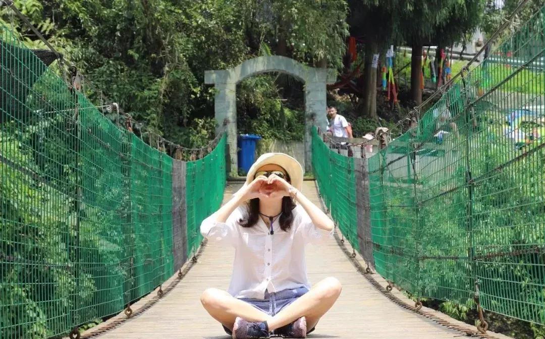 成都1.5h刹拢的山水宝地，集合n种清凉耍法，还可当天打来回！