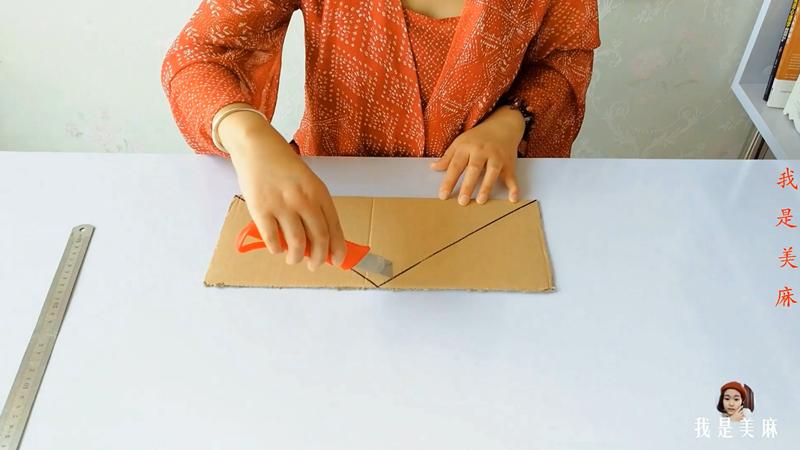 手工用纸箱做相框小学生做的,手工纸制作相框简单又漂亮