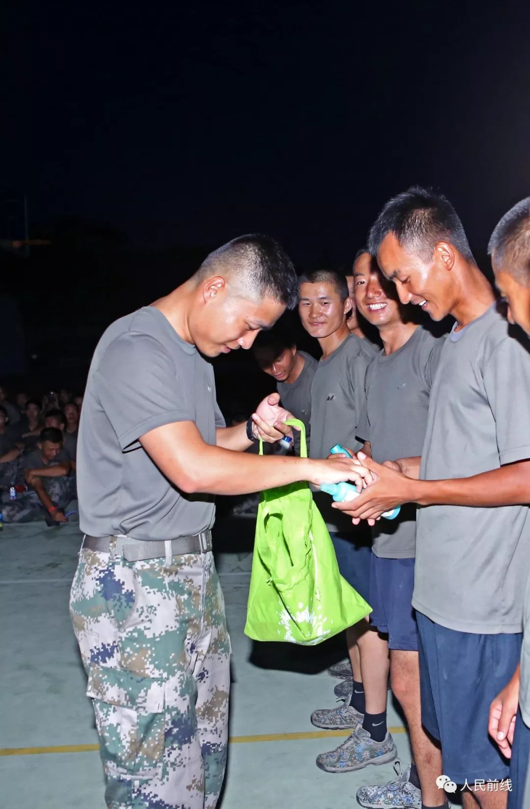 「关注」霹雳轻骑兵：训练场上最美的风景