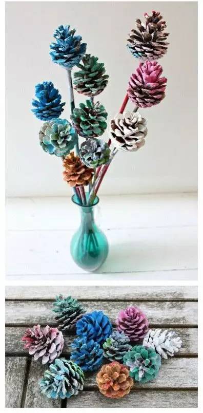 用松塔做的创意吊饰,松塔加树枝创意手工吊饰