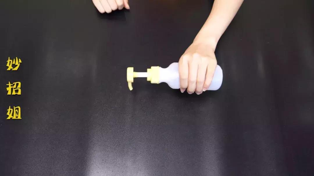 用过期的洗洁精会怎样,洗洁精瓶压嘴的正确方法