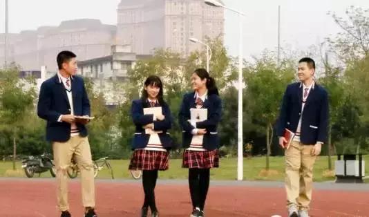 福州屏东中学校服,福州有什么学校校服是全橙色的