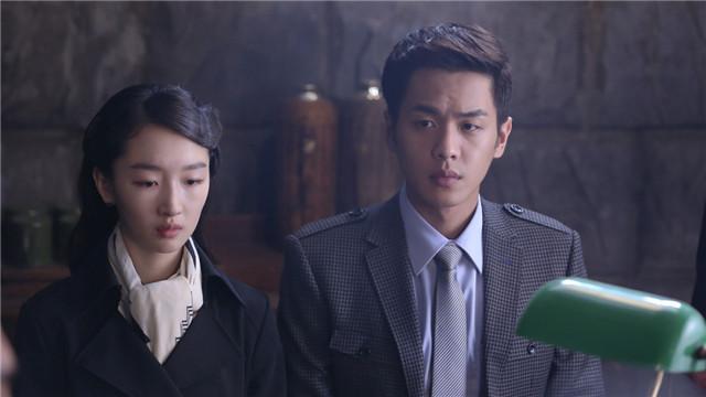 周冬雨10年前旧照曝光,周冬雨背后经历