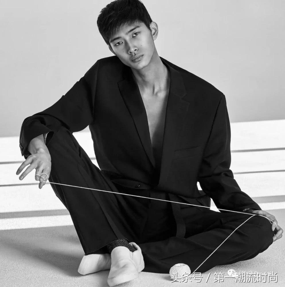 势头最强的十大男星,盘点那些帅出天际的男模