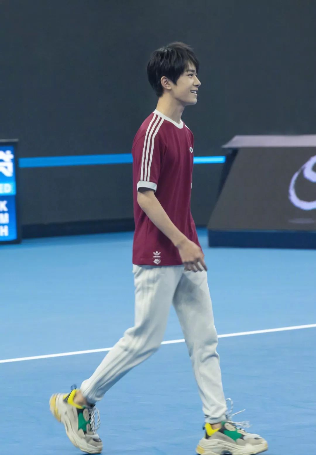 跟着他穿T恤，闭着眼睛都能选到对的款