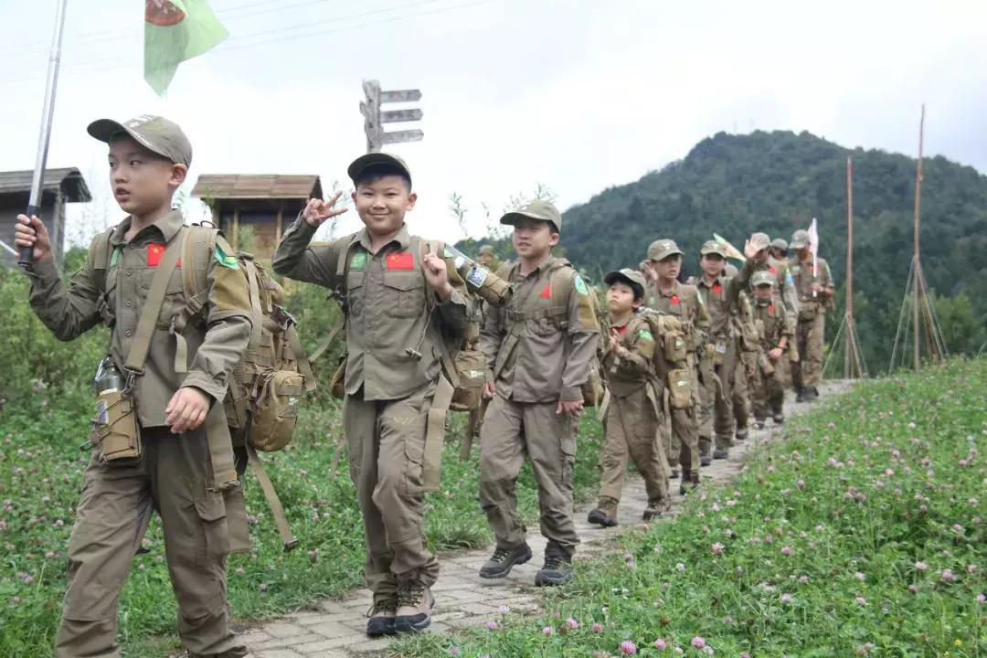 吹响欢乐集结号,吹响集结号奏响主旋律