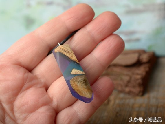 树脂水晶项链吊坠,圆形橄榄石项链吊坠设计