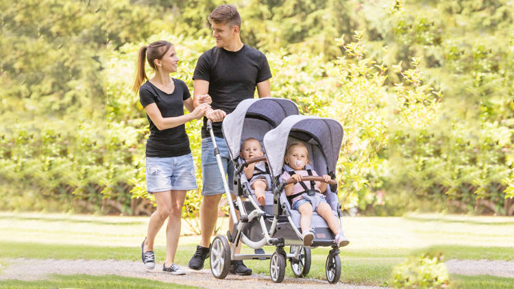 给双胞胎怎么选推车,双胞胎怎么出行