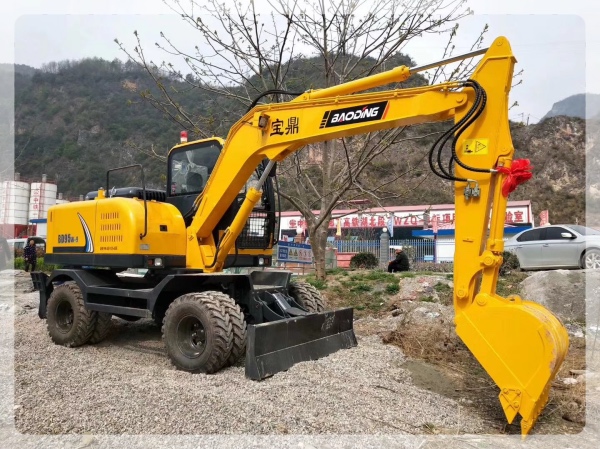 轮式挖掘机多少钱一台,现代210轮式挖掘机