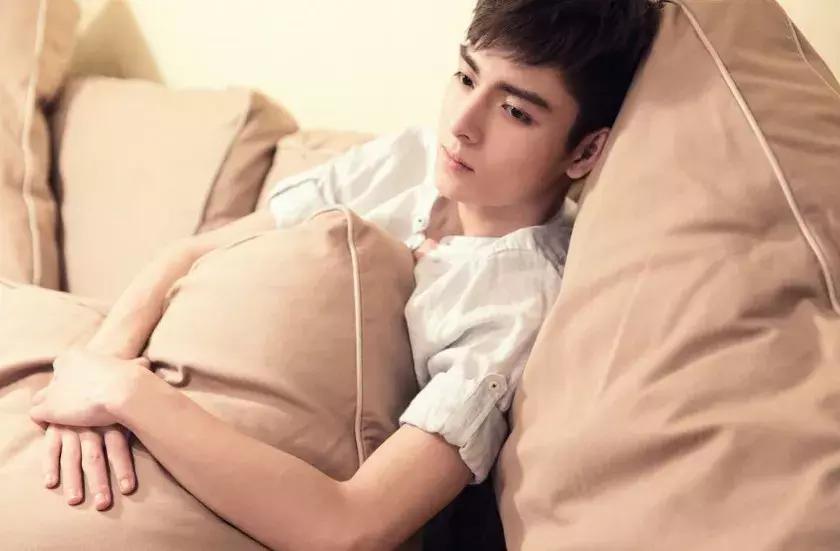 王皓轩宋继扬李泊文拍陈情令花絮,王皓轩沙海陈情令反差