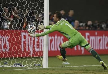 怎么练足球足球才踢得好,业余11人制足球怎么踢