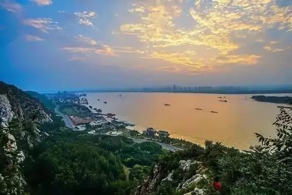 南京燕子矶简介,燕子矶传说故事