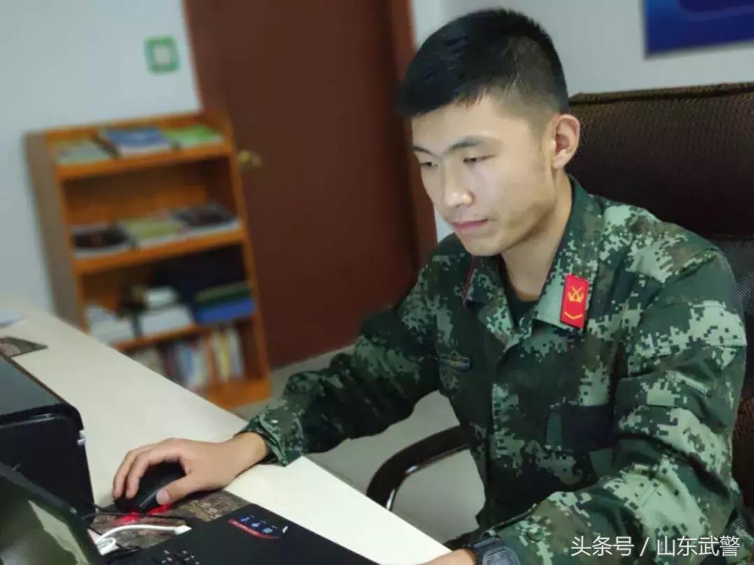 军营之星致敬英雄,退伍季老兵泪别迷彩青春