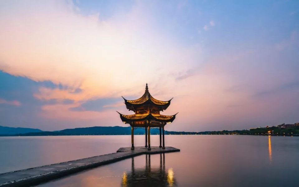 对联是一种对偶文学,对联的有趣形式