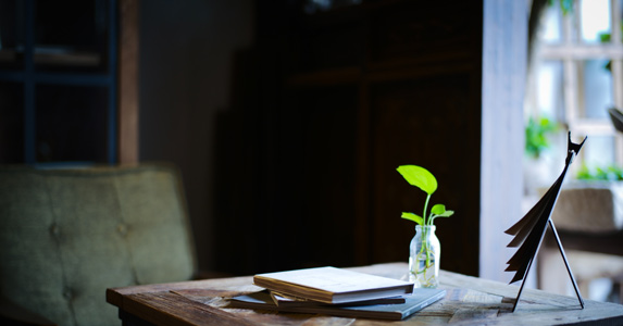 70岁空巢老人悲哀：想跟护工领证，家人说先把*迁拆**款分好