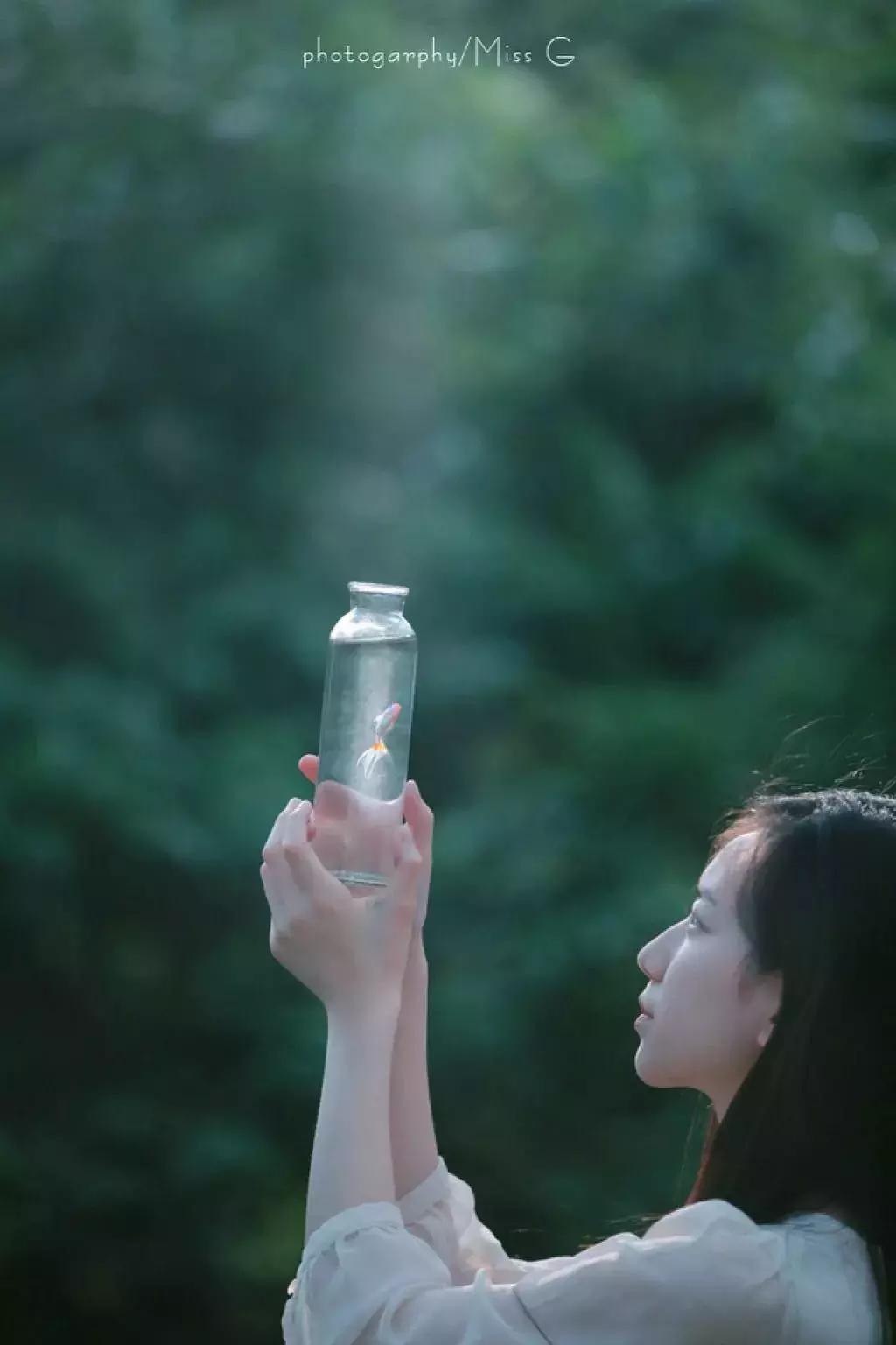 害怕镜头,害怕直视镜头