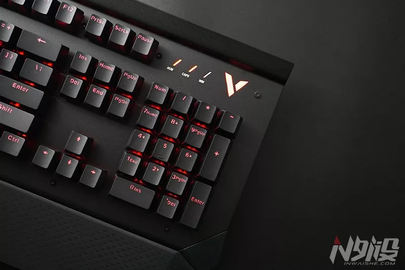 雷柏v750键盘驱动,雷柏v750机械键盘是插拔轴的吗