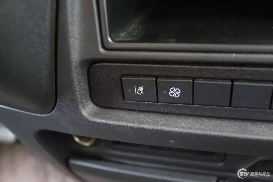 最贵房车排行榜,最贵房车价值近千万堪比豪宅