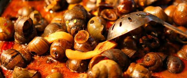 来广西南宁一定要品尝的6道小吃,南宁白天值得逛的美食街